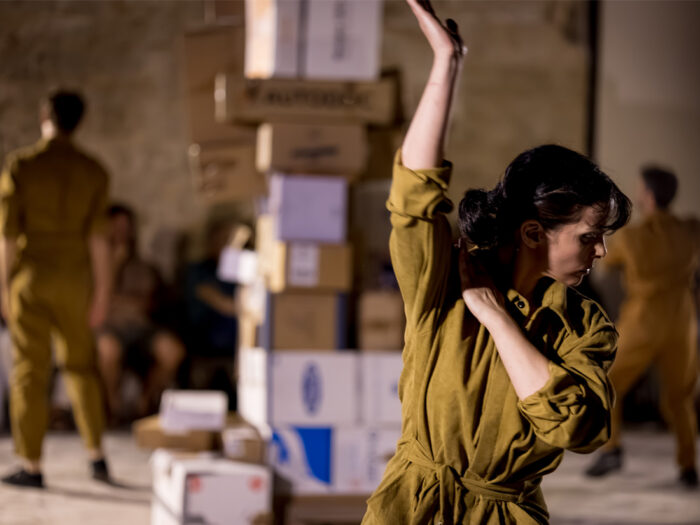 I fiori di città profumano di smog - Saggi Teatro Cast