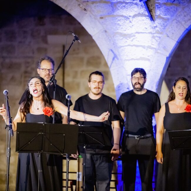 Femmina - Canto - Saggi Teatro Cast